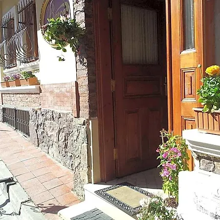 Berce Hotel Istanbul מלון